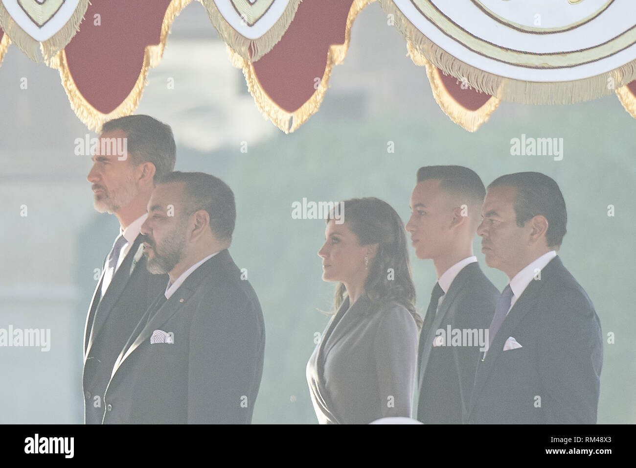 Rabat, Marocco. Xiii Febbraio, 2019. Regina Letizia di Spagna, re Felipe VI di Spagna, il Principe Moulay Rachid El Alaoui di Morrocom, Moulay Hassan Arrivo al Palazzo Reale per una cerimonia di benvenuto il 13 febbraio 2019 a Rabat, Marocco.La spagnola Royals sono su di una visita di due giorni in Marocco Credit: Jack Abuin/ZUMA filo/Alamy Live News Foto Stock