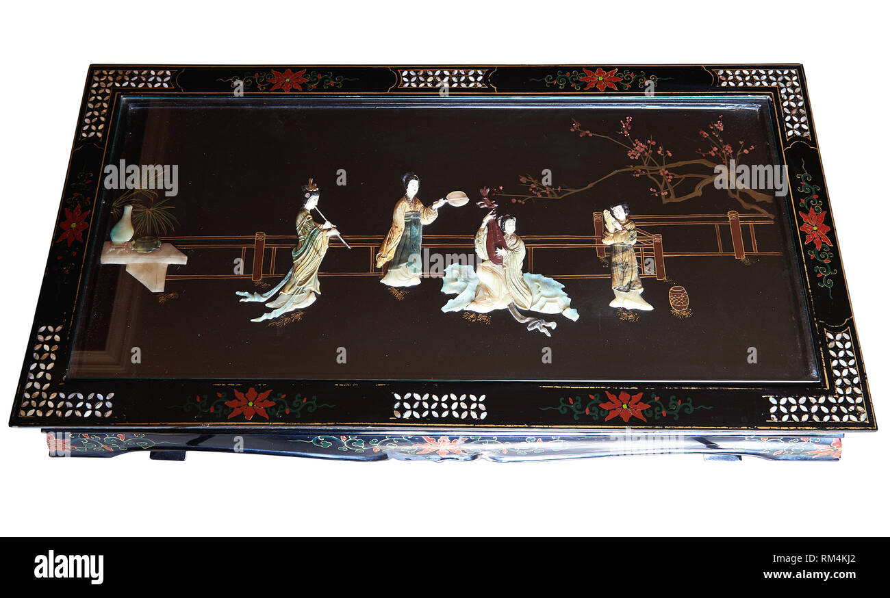 Bellissima antiche decorate giapponese tavolino da soggiorno isolato con tracciato di ritaglio Foto Stock