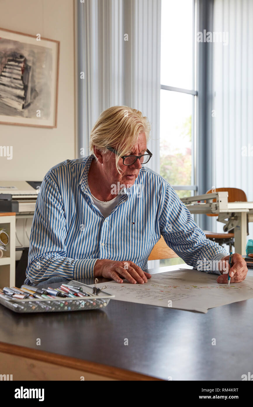 Piet Oudolf a sua Hummelo giardino. Ho molti di più del suo splendido giardino, questa è solo una piccola selezione. Foto Stock