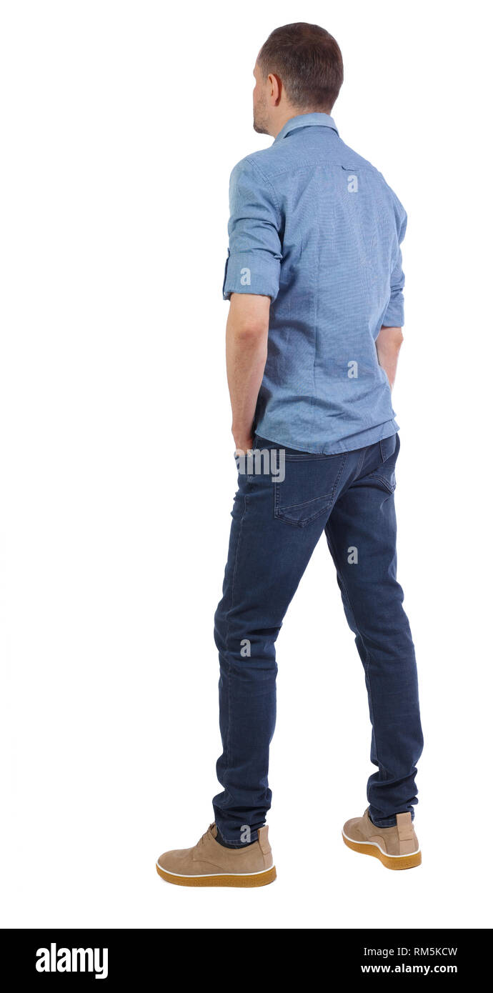 Vista posteriore di un uomo elegante. Vista posteriore di raccolta persone. vista posteriore di persona. Isolato su sfondo bianco. Elegante ragazzo in un manicotto corto shir Foto Stock