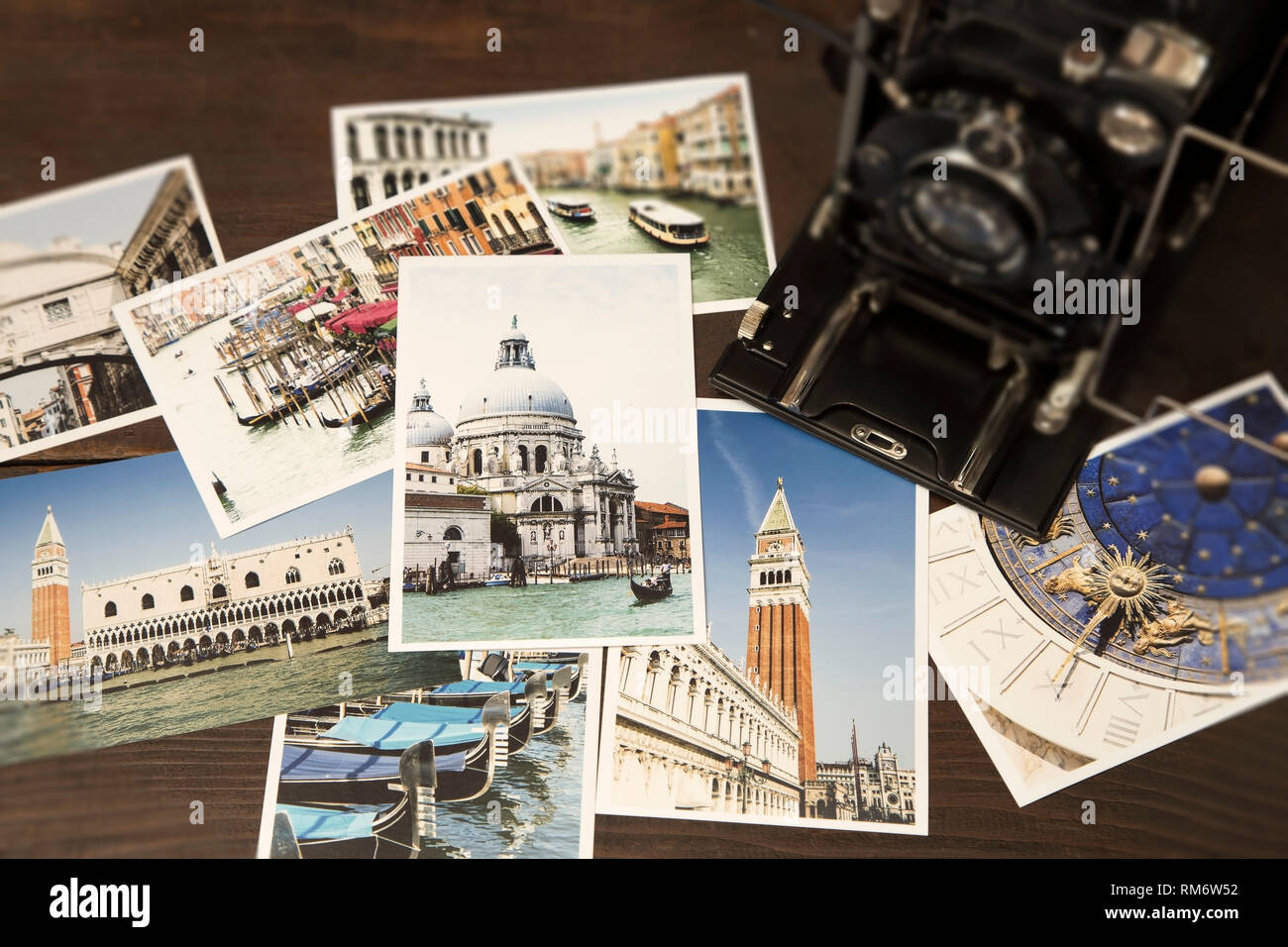 Foto di Venezia e di una vecchia macchina fotografica Foto Stock