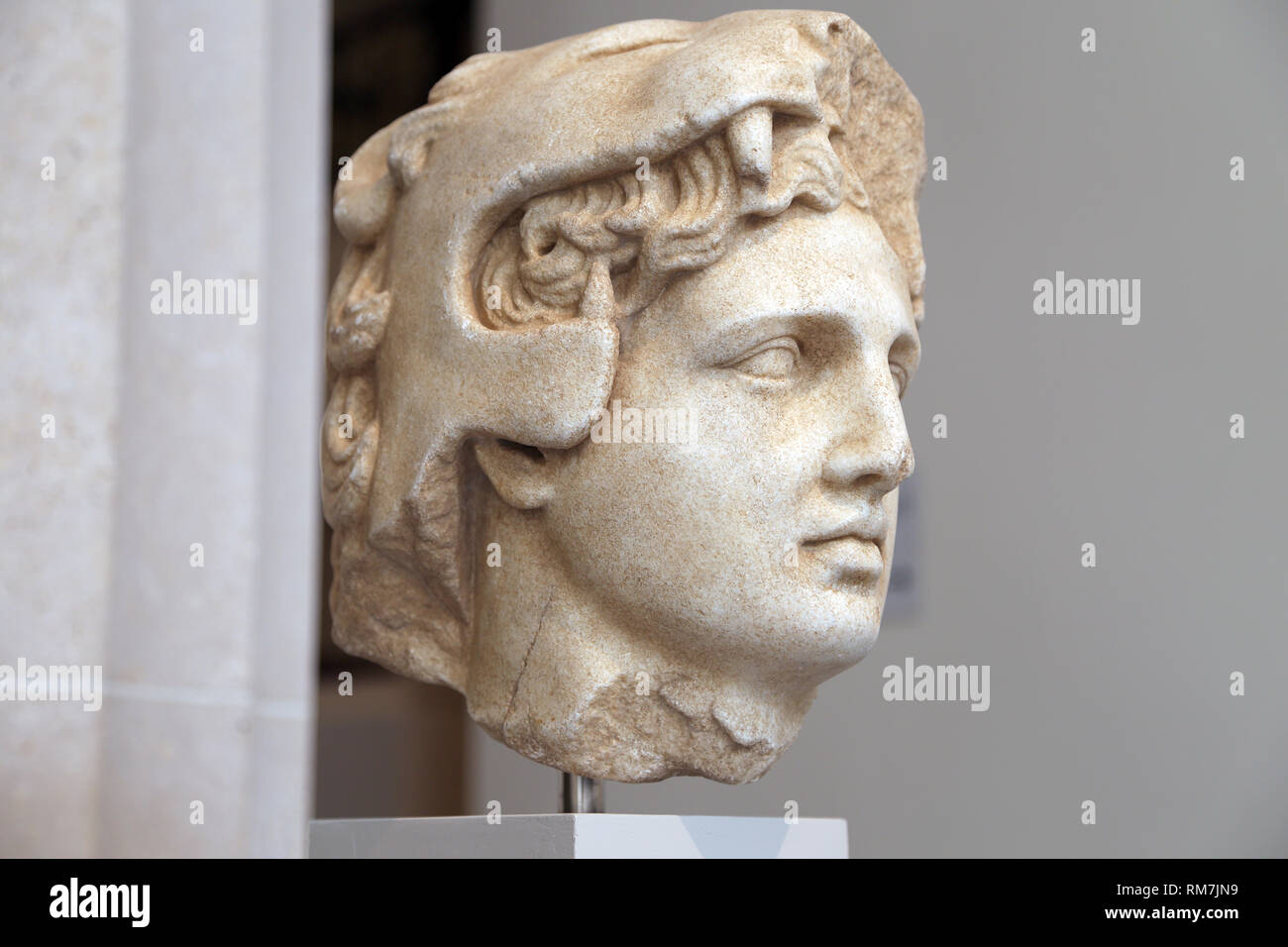 Alessandro il Grande come giovane Eracle. Indossando il cuoio capelluto di Lion come casco. Greco, Ellenistico, 4a-3a BCE. Met. NY, Stati Uniti d'America. Foto Stock
