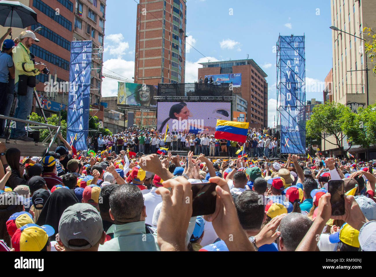 Juan Guaidó, presidente ad interim della Repubblica del Venezuela, parla alla concentrazione. Marzo e rally chiamato per questo Martedì, 12 febbraio da jua Foto Stock