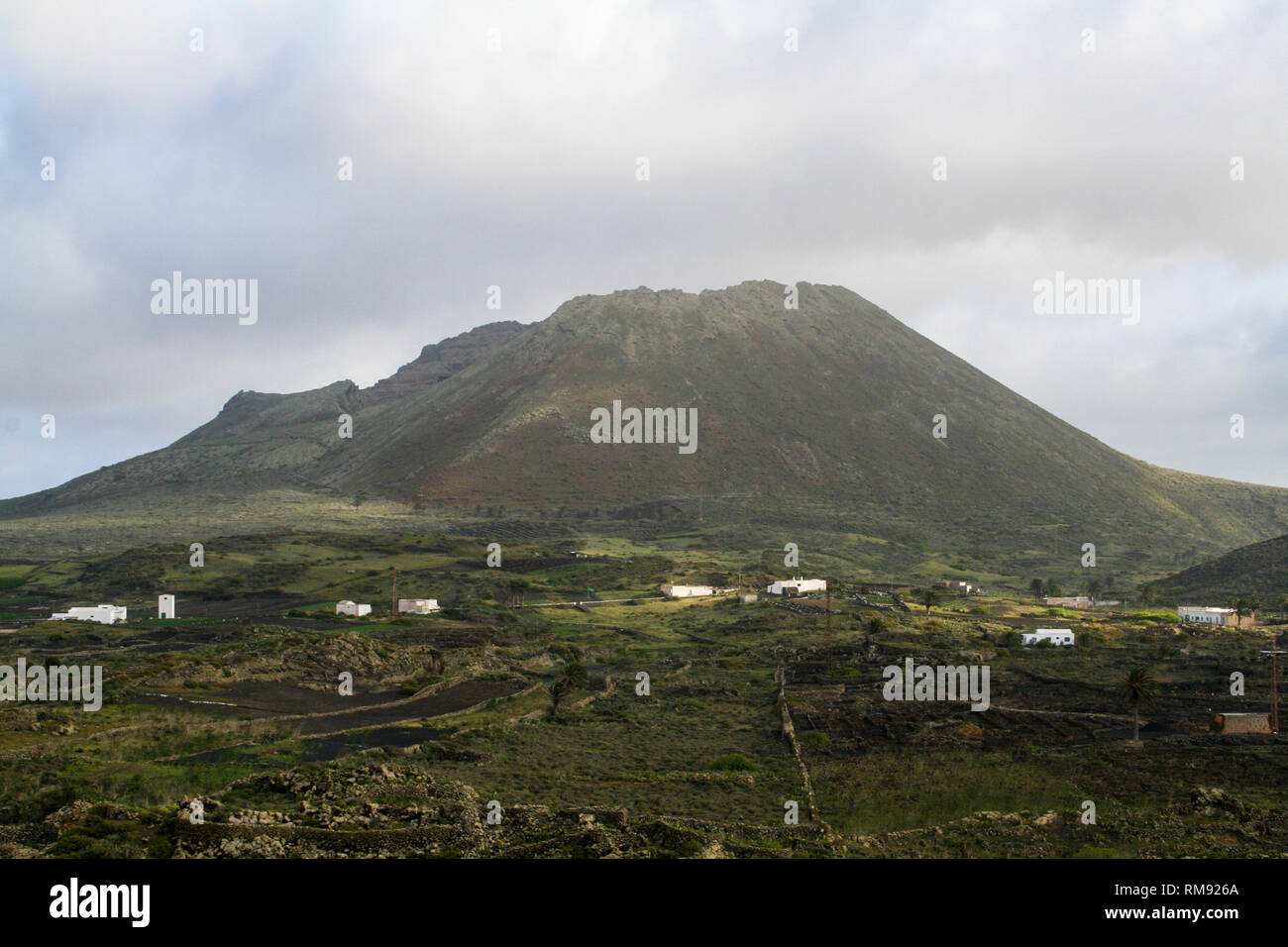La Corona vulcano in Lanzarote, Isole Canarie Foto Stock