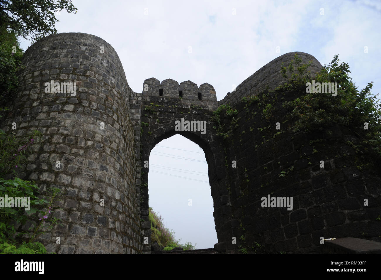 Sinhagad fort varco di ingresso di Pune, Maharashtra, India, Asia Foto Stock