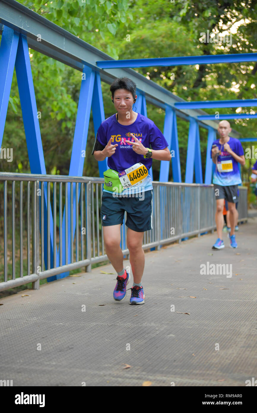 BANGKOK - febbraio 9 : mini non identificato maratoneta a TG eseguire liscia come la seta 2019, esecuzione di beneficenza per i bambini e i giovani, il 9 febbraio 2019 Bangko Foto Stock