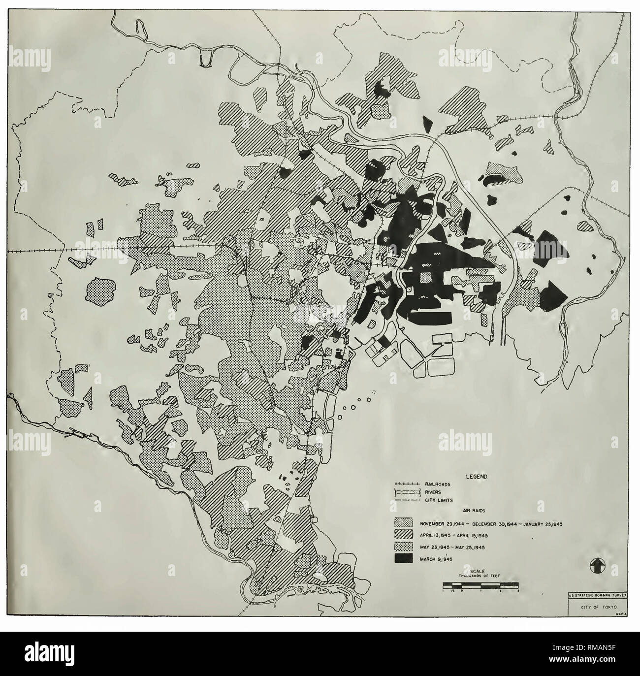 Mappa degli Stati Uniti strategica campagna di bombardamenti su Tokyo dal Novembre 29, 1944 - 25 maggio 1945. Effetti di attacco aereo sul complesso urbano Tokyo-Kawasaki-Yokohama. Foto Stock