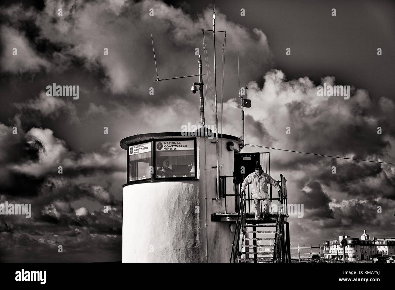 Torre di guardia sul lungomare di Porthcawl, Galles del Sud, Regno Unito Foto Stock