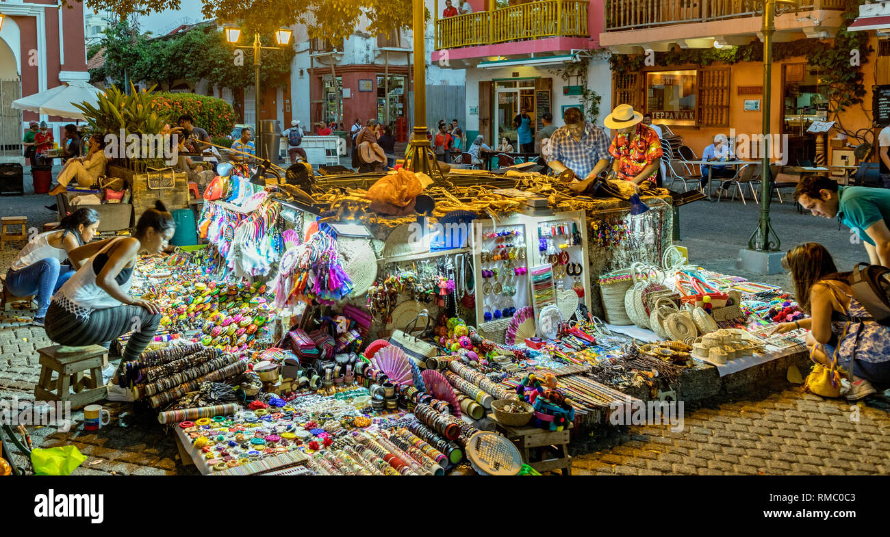 Il mercato notturno di Cartagena Colombia Sud America Foto Stock