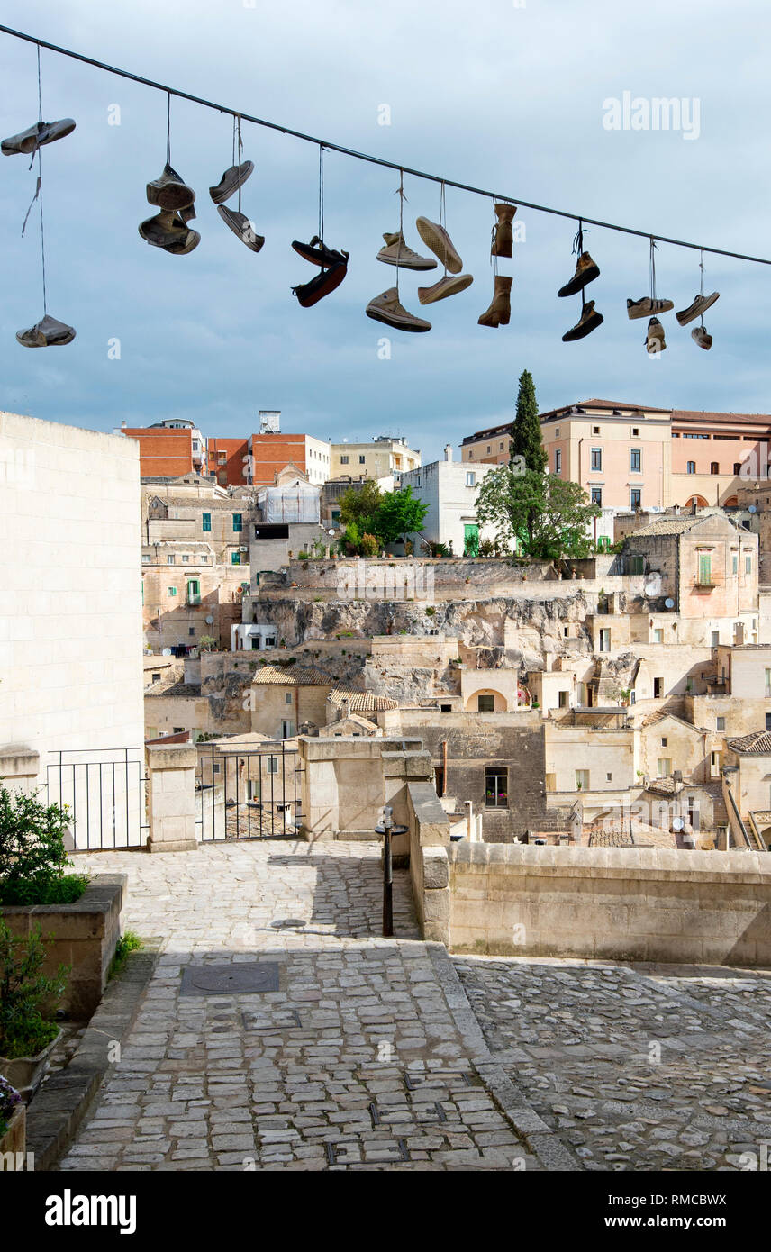 Vista sul Sasso Barisano città vecchia medievale, Sassi di Matera, capitali della cultura 2019, Matera, provincia di Basilicata, Italia Foto Stock