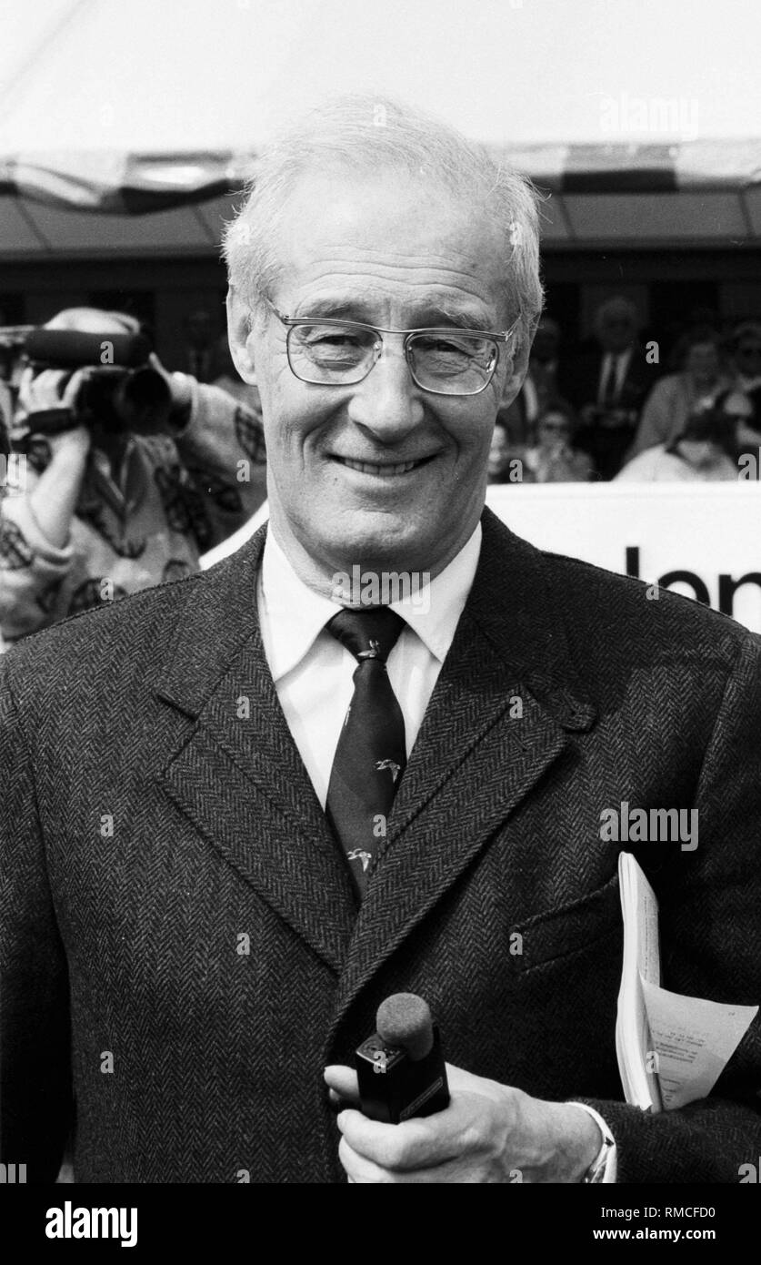 Il tedesco giornalista sportivo Hans-Heinrich Isenbart (foto) ha celebrato il suo ottantesimo compleanno il 5 febbraio 2003. Foto Stock