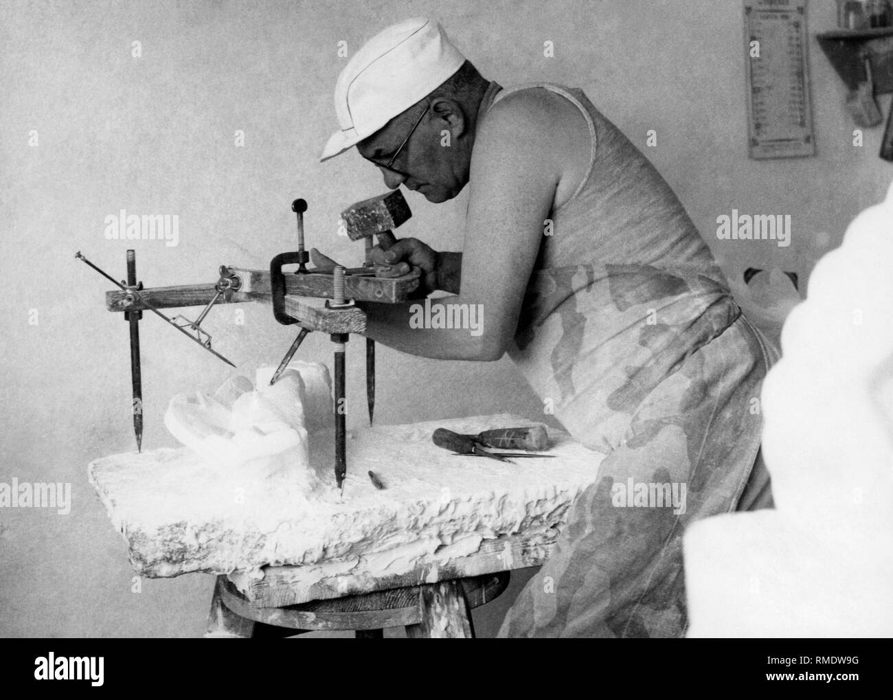 Scultura di alabastro, Volterra, Toscana, Italia, 1960 Foto Stock