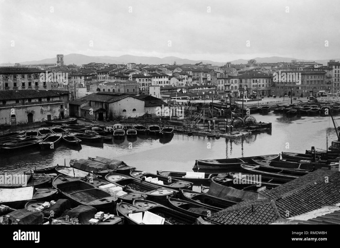 L'Europa, Italia, Toscana, a Livorno, vista del vecchio dock Foto Stock