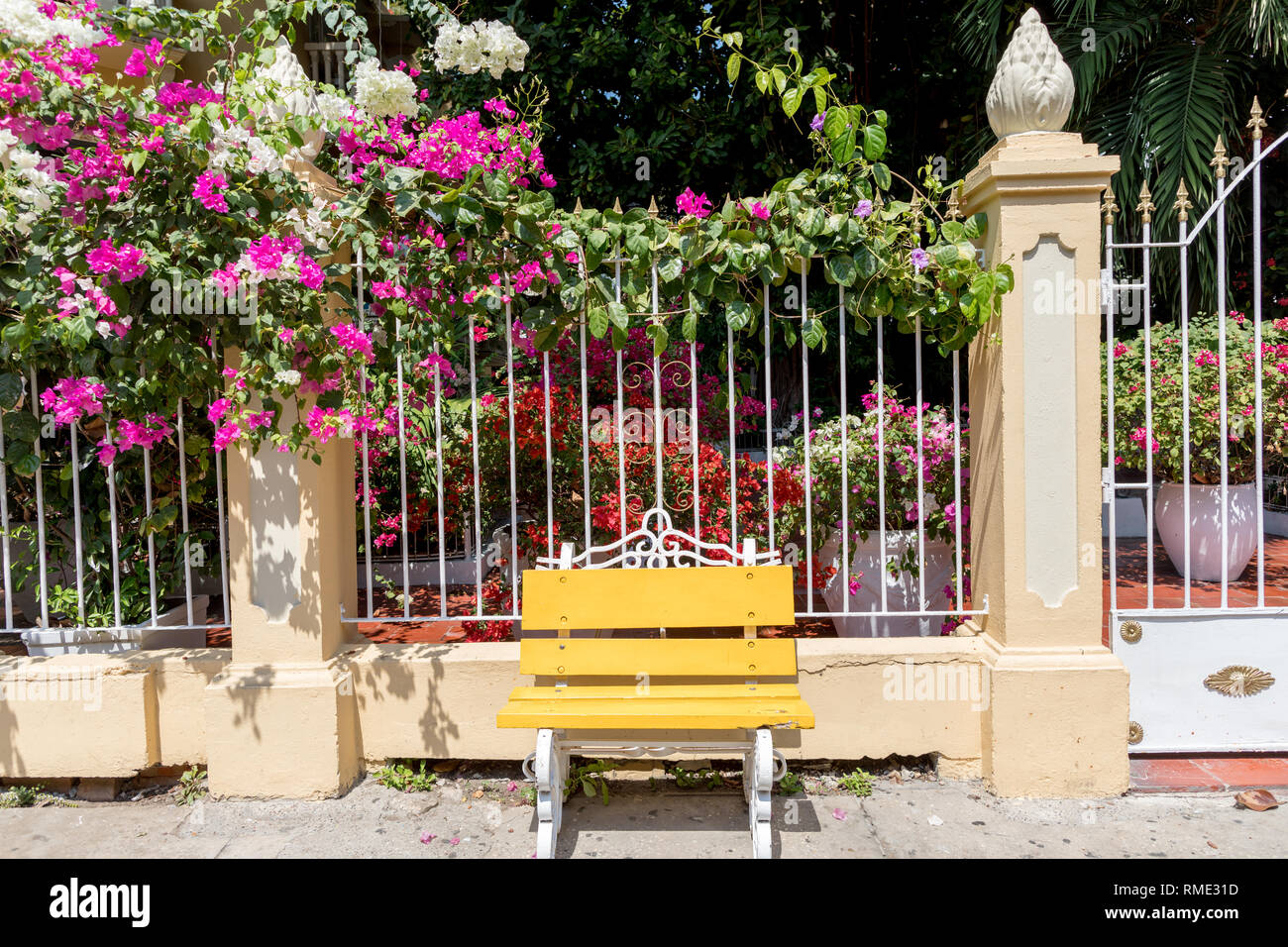 Dipinto di sedile in Caragena Colombia Sud America Foto Stock
