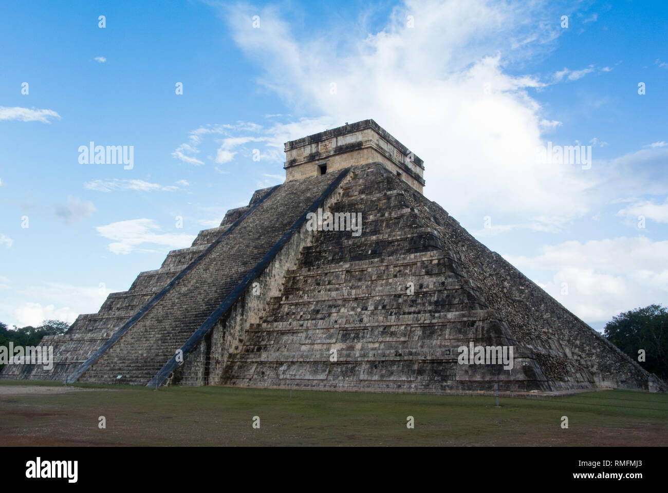 El Castillo, Chichen Itza, Messico, dopo una tempesta Foto Stock
