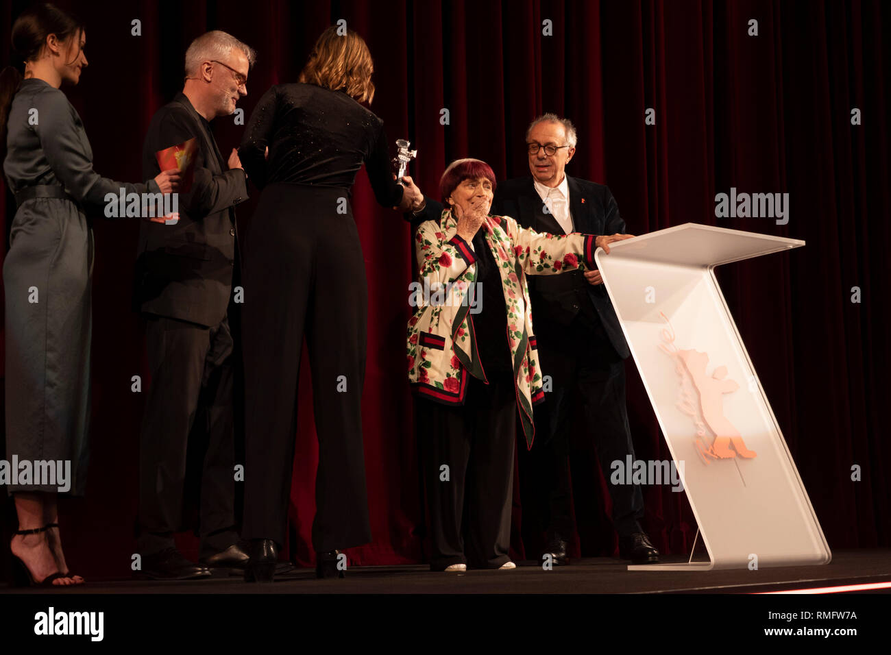 Berlino, Germania. Xiii Febbraio, 2019. Preise per Agnes Varda, Berlinale 2019. Credito: Beata Siewicz/Pacific Press/Alamy Live News Foto Stock