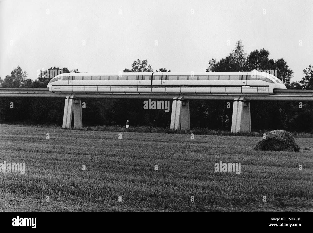 Il Transrapid 07 'Europa' durante una prova di guida su pista di prova nei pressi di Lathen nell'Emsland distretto Foto Stock