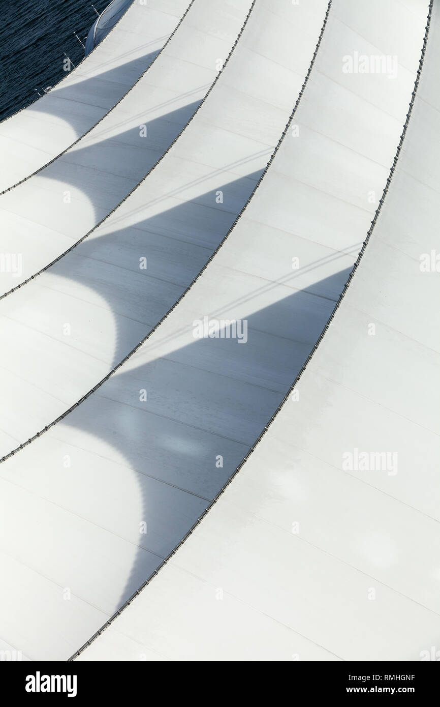 Immagine astratta della vela del tetto della Vancouver Convention Center Foto Stock