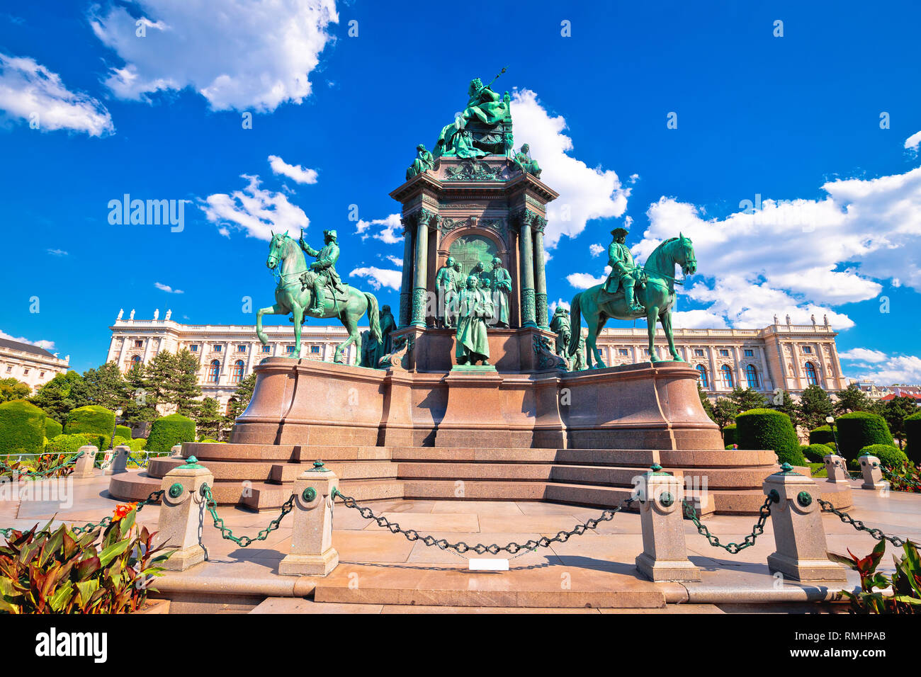 Maria Theresien Platz in Vienna architettura e natura vista, capitale dell'Austria Foto Stock