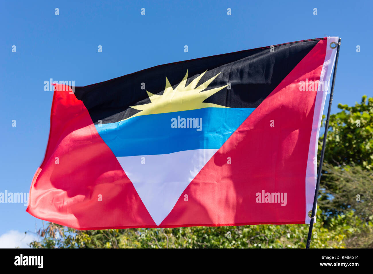 Bandiera nazionale di Antigua e Barbuda, Piccole Antille, dei Caraibi Foto Stock