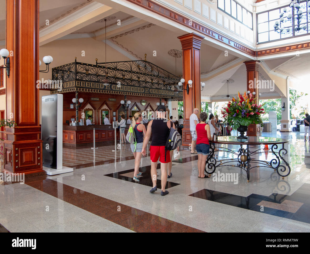 Ocho Rios Giamaica -1 Febbraio 2019: Lobby di grandi resort caraibico hotel Foto Stock