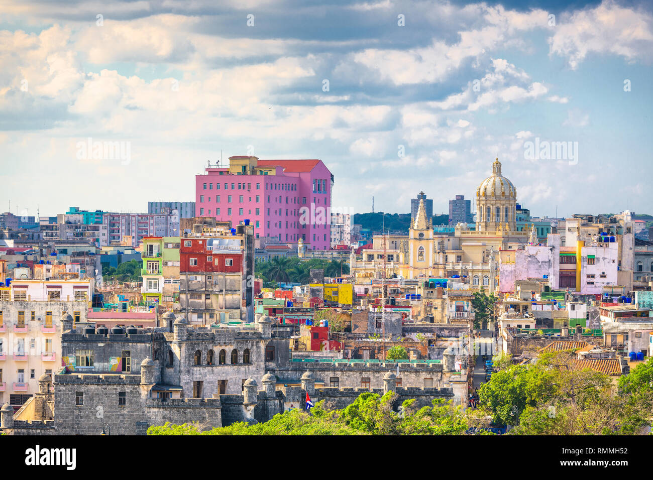 L'Avana, Cuba skyline del centro sul Malecon. Foto Stock