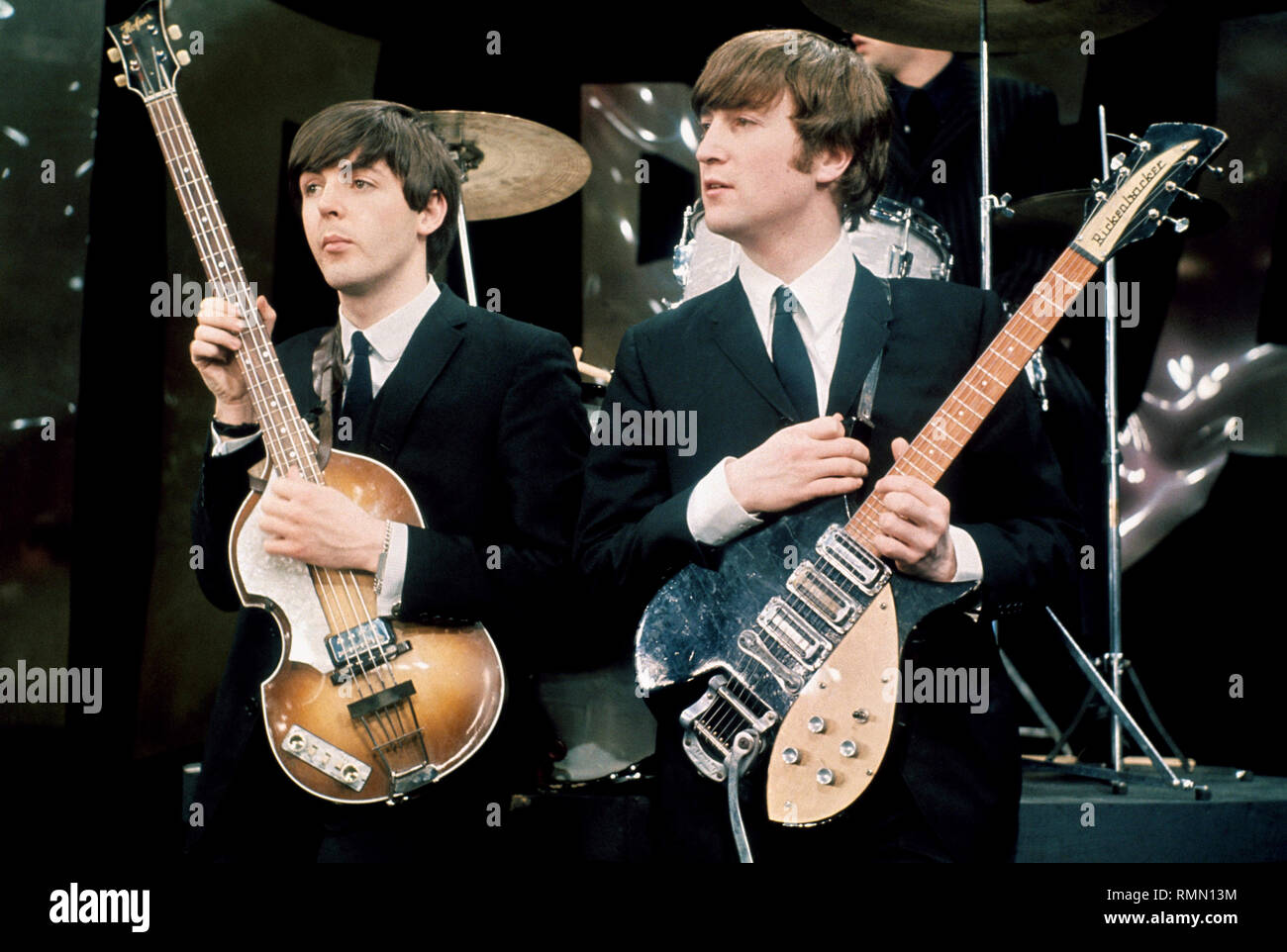 Paul McCartney, John Lennon, (i Beatles) circa (1964) Riferimento File # 33751 379THA Foto Stock