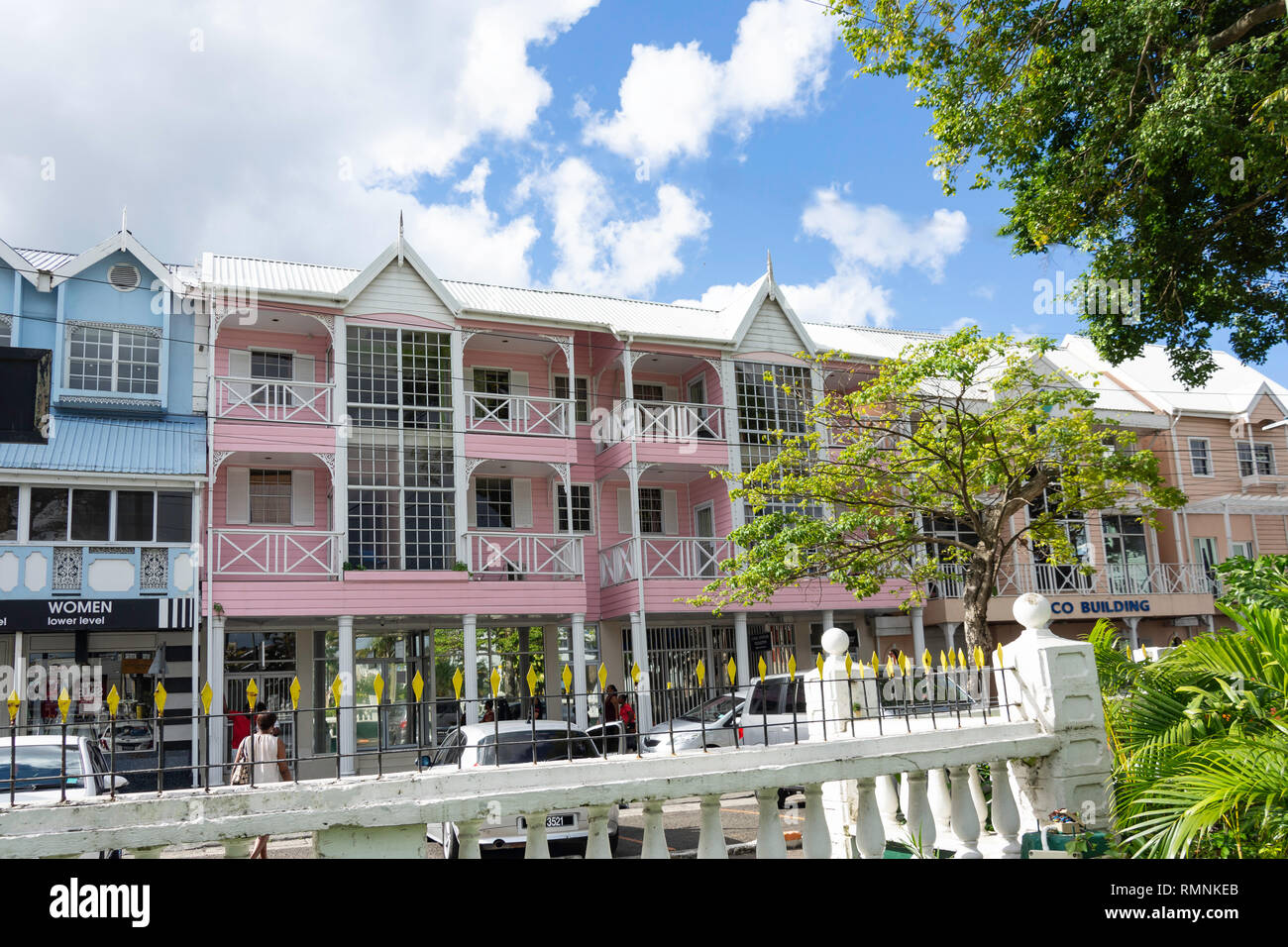 Di stile francese e storici edifici in legno, Brasile Street, Derek Walcott Square, Castries, Saint Lucia, Piccole Antille, dei Caraibi Foto Stock