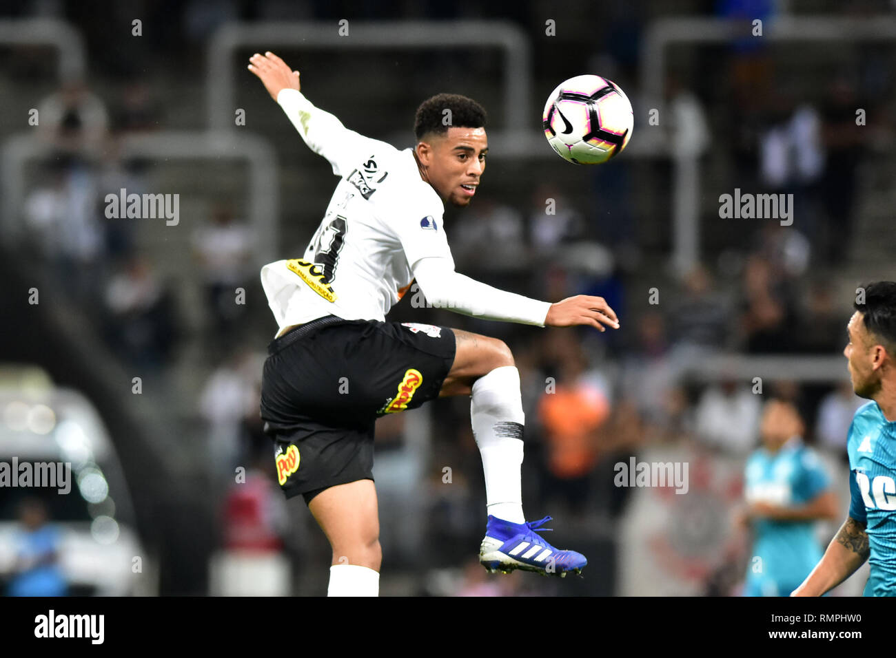 São Paulo, Brasile, Febbraio 14th, 2019 - Corinzi-RACING(ARG) - Gustavo ai Corinzi - Match tra Corinthians vs Racing (ARG), validi per il primo stadio della prima fase della Copa Sul Americana, svoltasi presso il Corinthians Arena di São Paulo, nella notte di giovedì 14. (Foto: Eduardo Carmim / Foto Premium) Credito: Eduardo Carmim/Alamy Live News Foto Stock