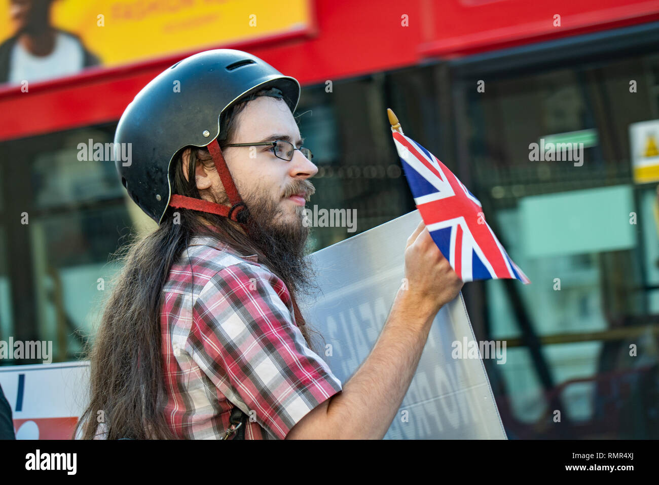 Protestor Brexit al di fuori del Parlamento il 14 Feb 2019 Foto Stock