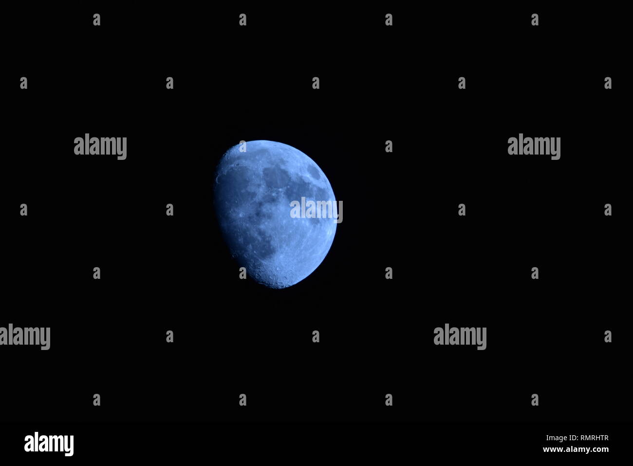 Pochi giorni prima che il più grande Supermoon 2019. Foto Stock