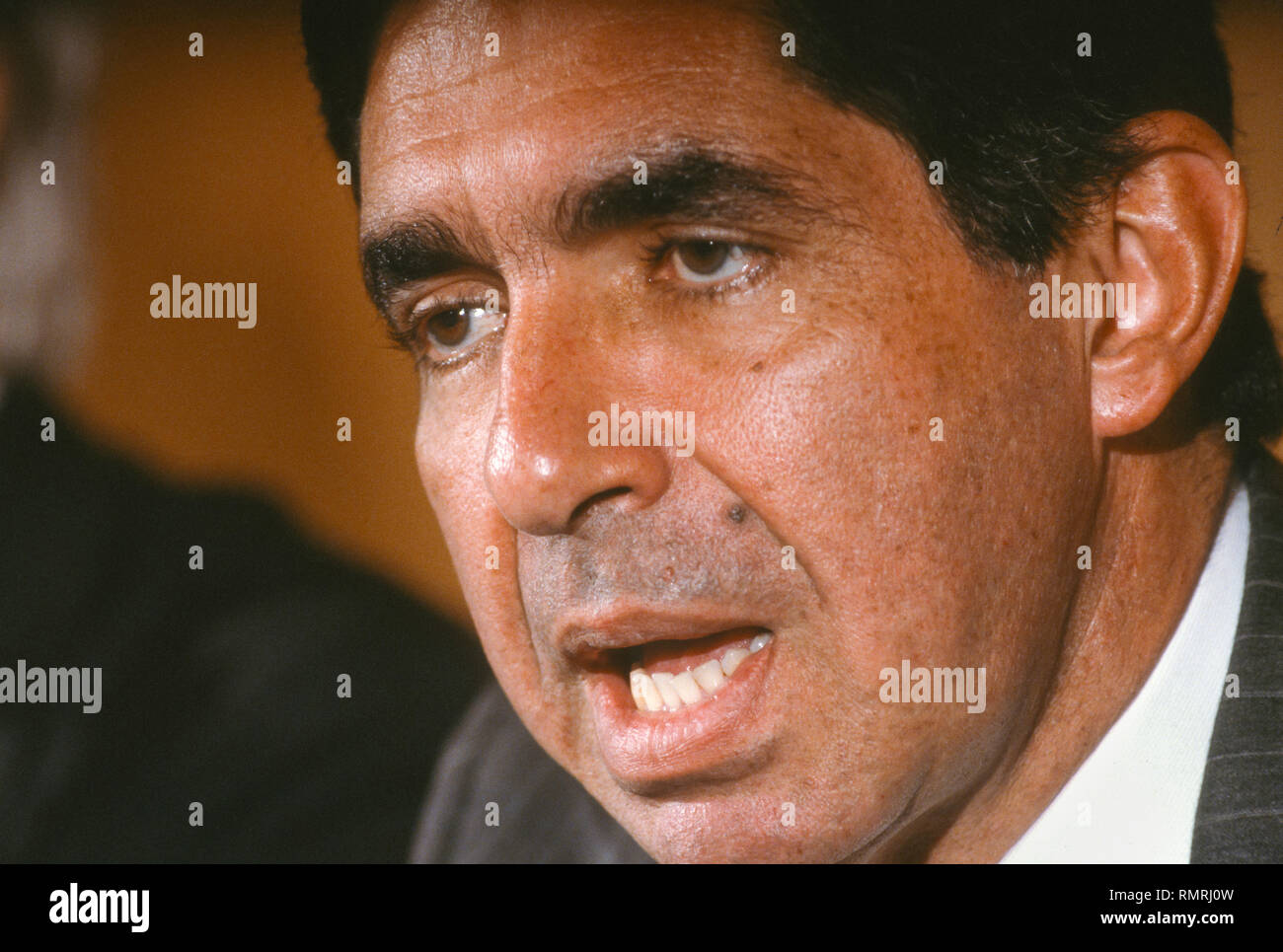 CARACAS, Venezuela - 3 febbraio 1989: Oscar Arias, Presidente del Costa Rica, in conferenza stampa. Foto Stock