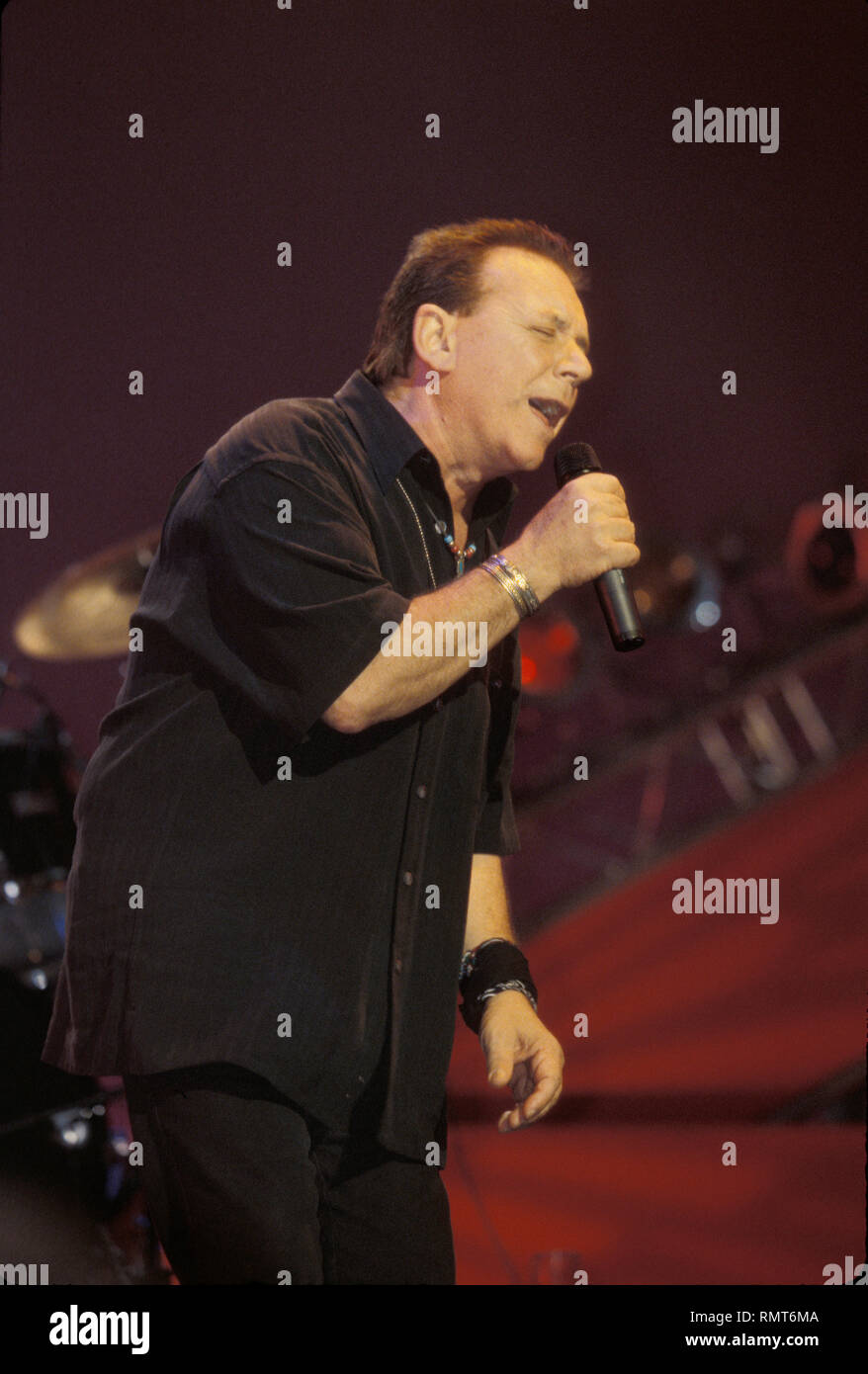 Eric Burdon era un membro fondatore e cantante degli animali, una fascia formata inizialmente in Newcastle nei primi anni sessanta. Gli animali sono stati una delle principali bande del "British Invasion", e la banda ha avuto un seguito in tutto il mondo. Eric onere è indicato di eseguire con i nuovi animali indietro nel 2000. Foto Stock