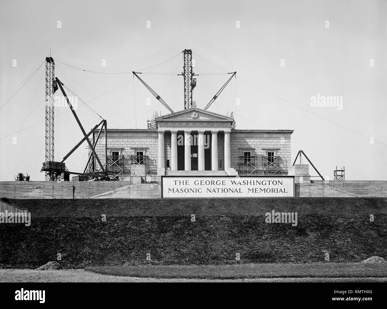 George Washington Masonic National Memorial in costruzione, ad Alexandria, Virginia, Stati Uniti d'America, Harris & Ewing, 1925 Foto Stock