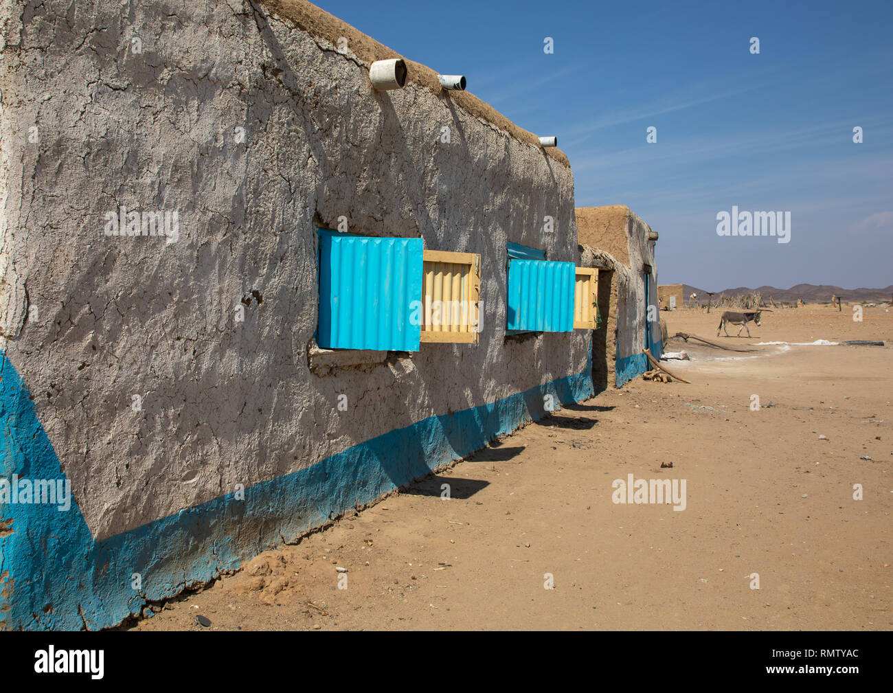 Ristorante con finestre aperte, Stato di Kassala, Kassala, Sudan Foto Stock
