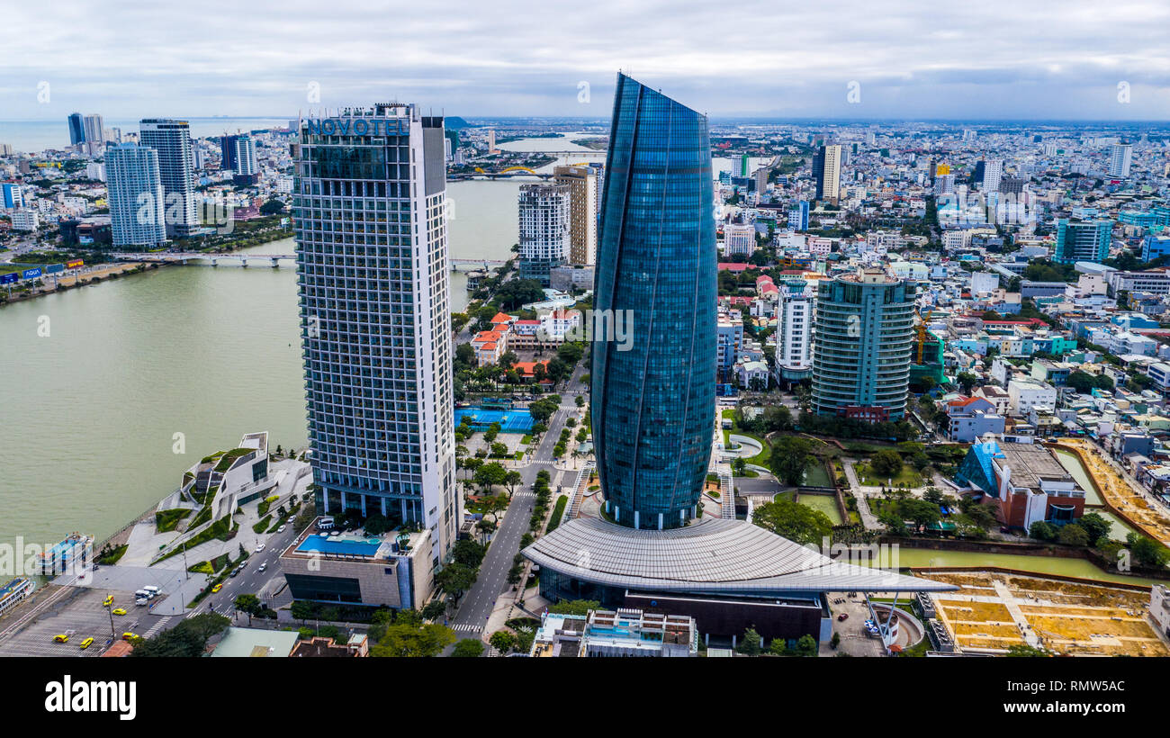 Novotel edificio e Da Nang Civic Center Building, Da Nang, Vietnam Foto Stock