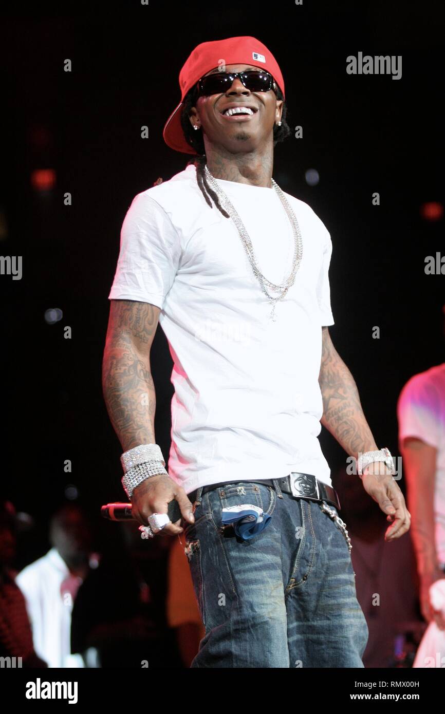 Rapper, Dwayne Michael Carter Jr., meglio noto con il suo nome di fase Lil Wayne, è mostrato il palcoscenico durante una 'live' aspetto di concerto. Foto Stock