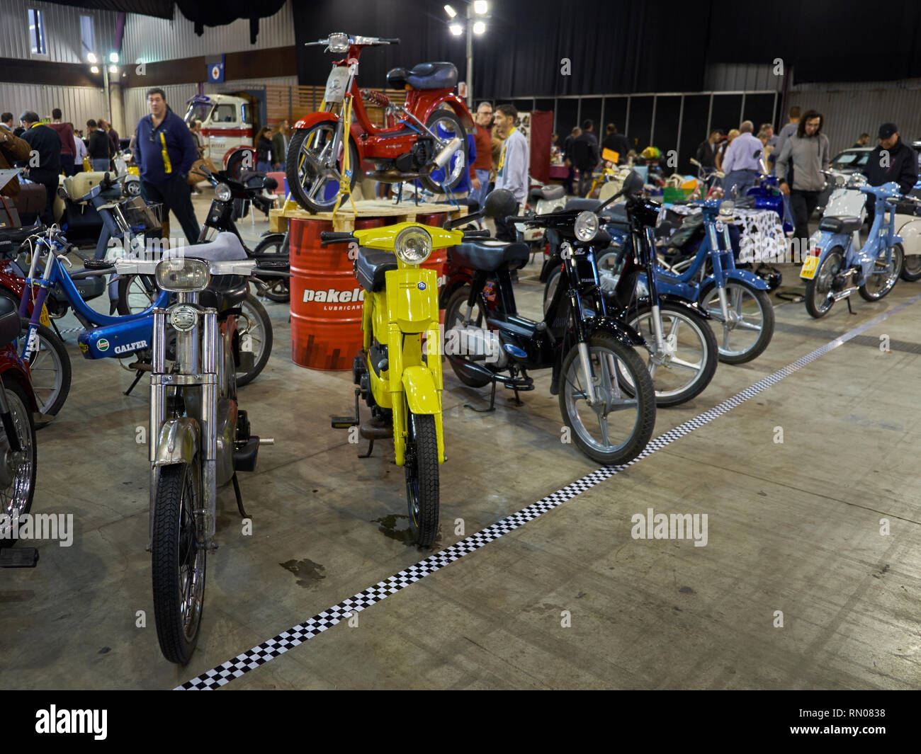 Motovespa Vespino. La maggior parte dei popolari ciclomotore in Spagna. È stato realizzato dal 1968 al 1999. Retrò Málaga 2019. Spagna. Foto Stock