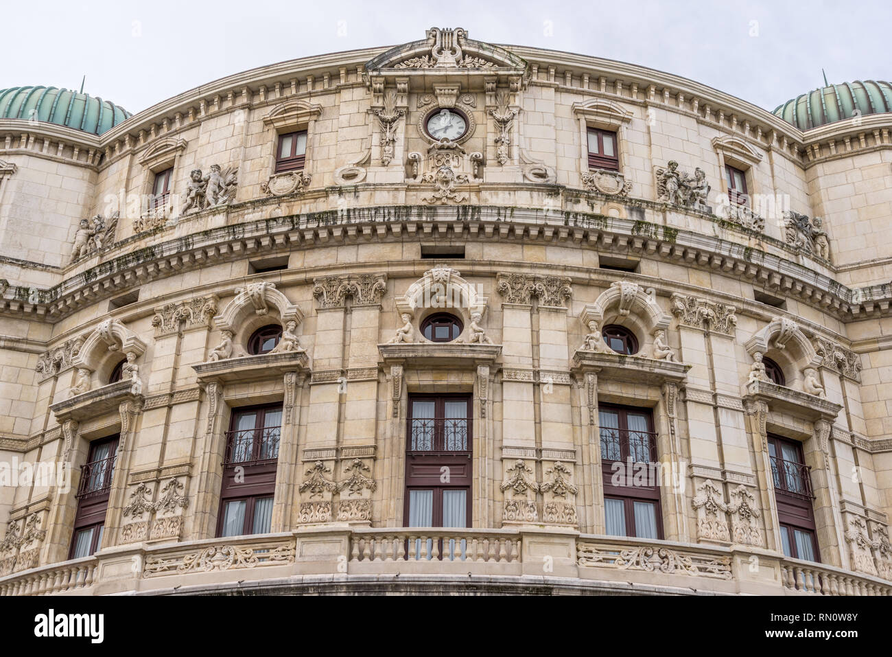 Bilbao, Paesi Baschi. Marzo 26, 2017. Ingresso principale facciata del Teatro Arriaga (Teatro Arriaga) Foto Stock