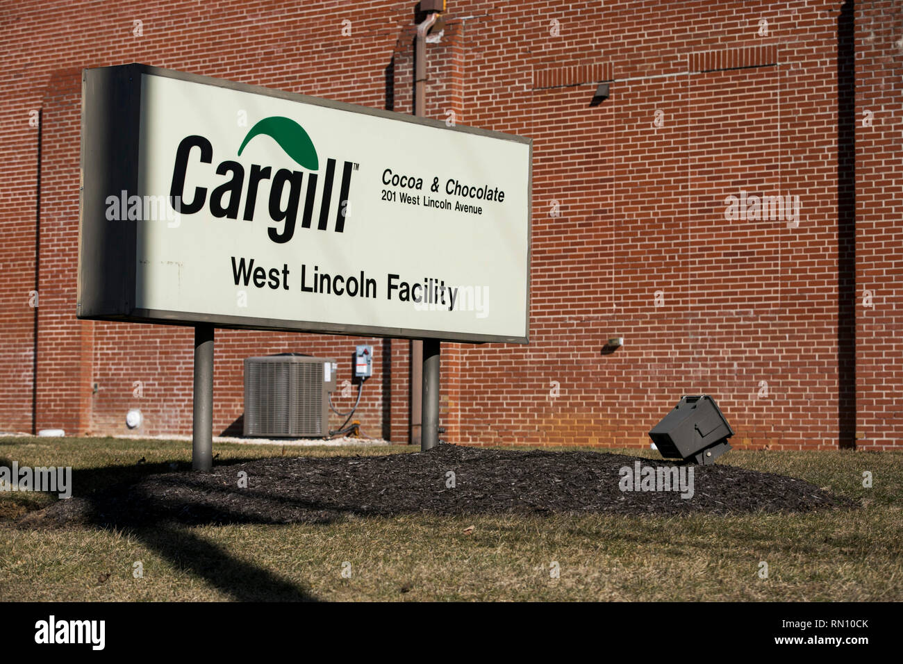 Un segno del logo al di fuori di una struttura occupata da parte di Cargill cacao e cioccolato in Lititz, Pennsylvania il 9 febbraio 2019. Foto Stock