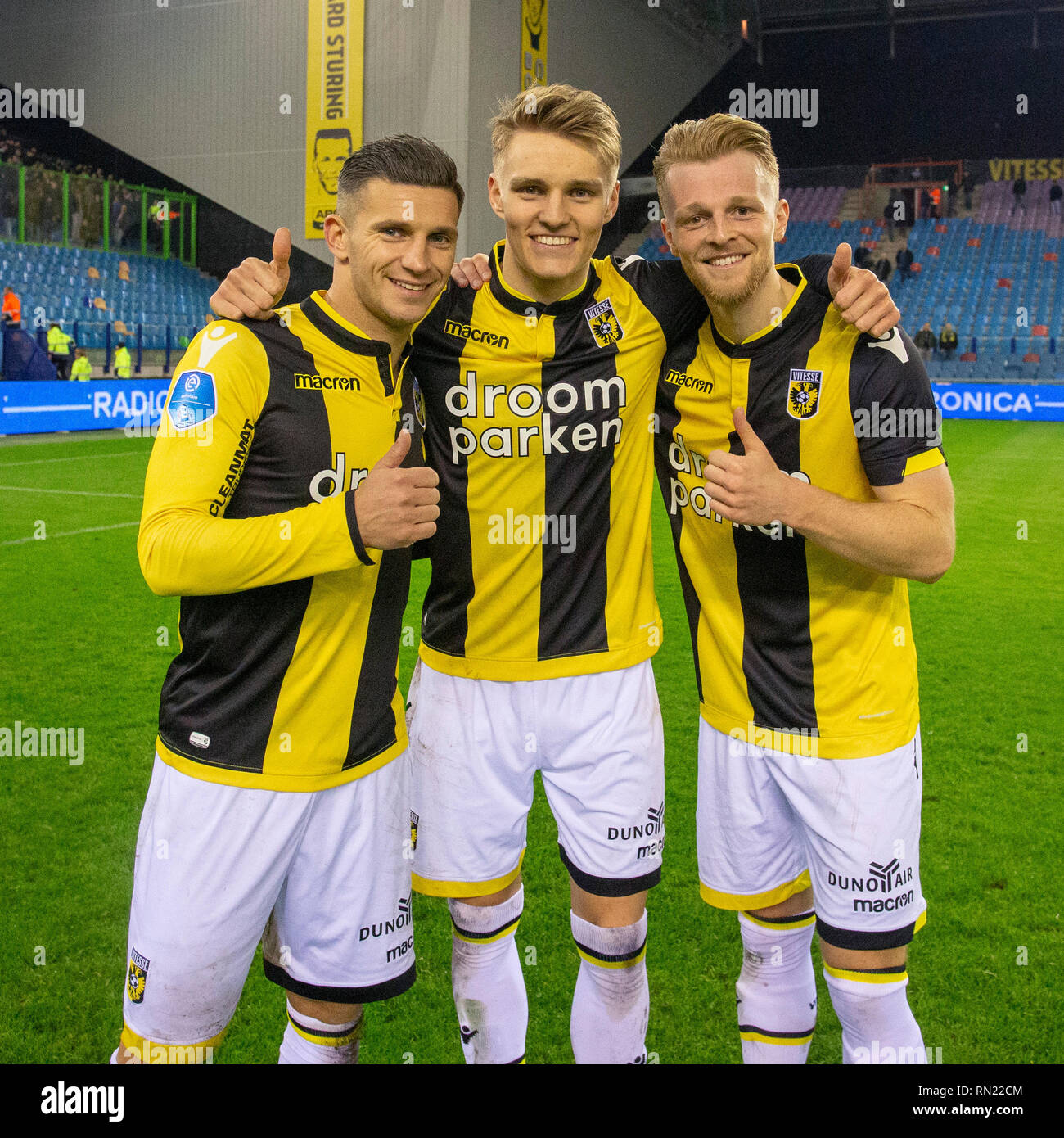 ARNHEM, 16-02-2019, stadio Gelredome, stagione 2018 / 2019, olandese Eredivisie, Vitesse player Bryan Linssen, Vitesse player Martin Odegaard e Vitesse player Max Clark durante la partita Vitesse - Willem II Foto Stock
