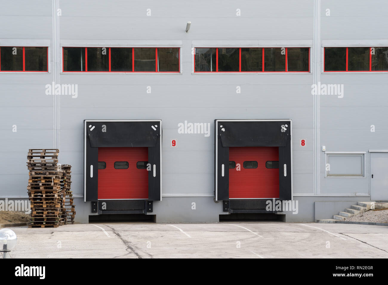 Facciata di un edificio industriale e magazzino. Foto Stock