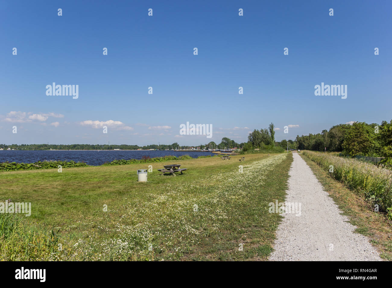Percorso in bicicletta al lago Schildmeer a Groningen, Olanda Foto Stock