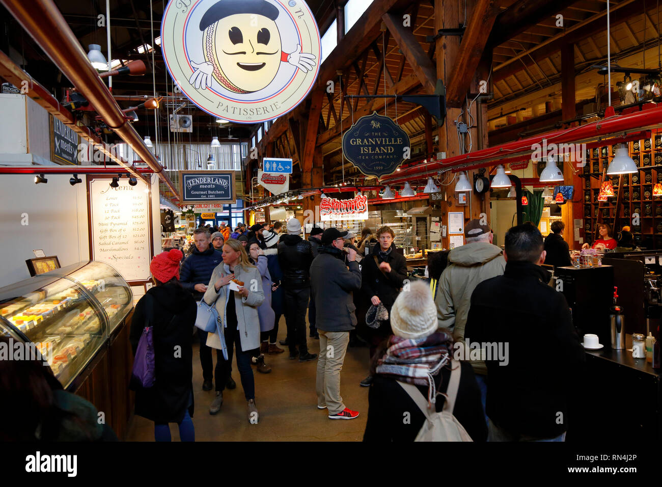 All'interno del mercato pubblico di Granville Island, Vancouver, British Columbia, Canada Foto Stock