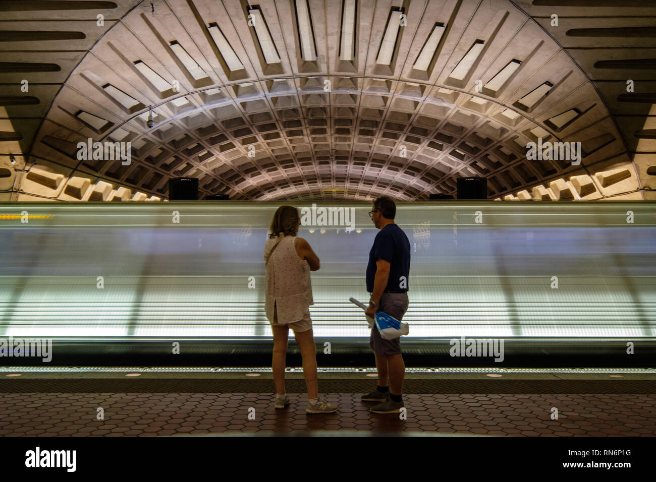 Partenza in treno, metropolitana Stazione Centrale, Washington Metropolitan Area Transit Authority, DC Foto Stock