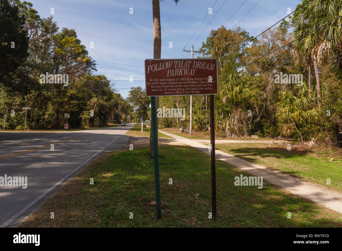 Seguire quel sogno Parkway, situato in Yankeetown, Florida USA Foto Stock