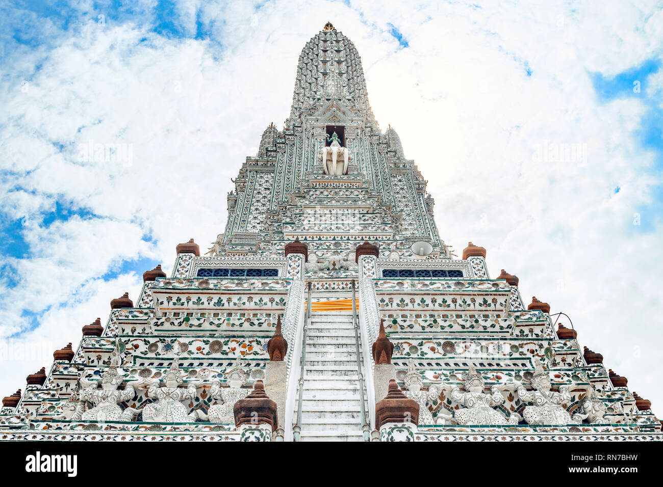 Wat Arun al sole Foto Stock