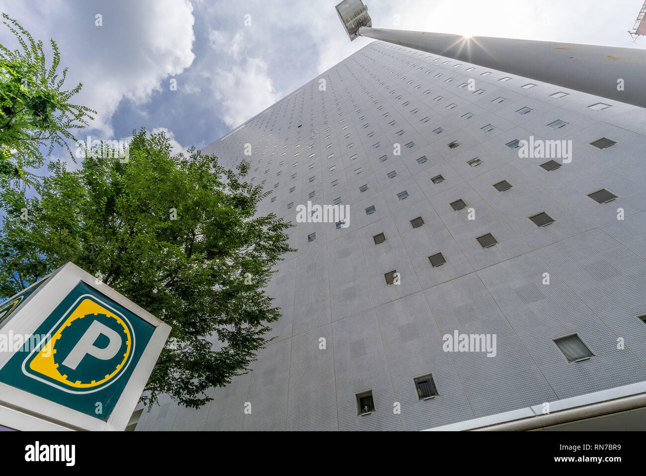 Tokyo - 07 Agosto 2017 : edifici di Shinjuku Washington Hotel. Foto Stock