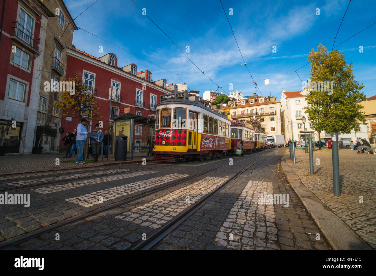 Lisbona, Portogallo - 22 dicembre 2018: strade della splendida Lisbona Foto Stock