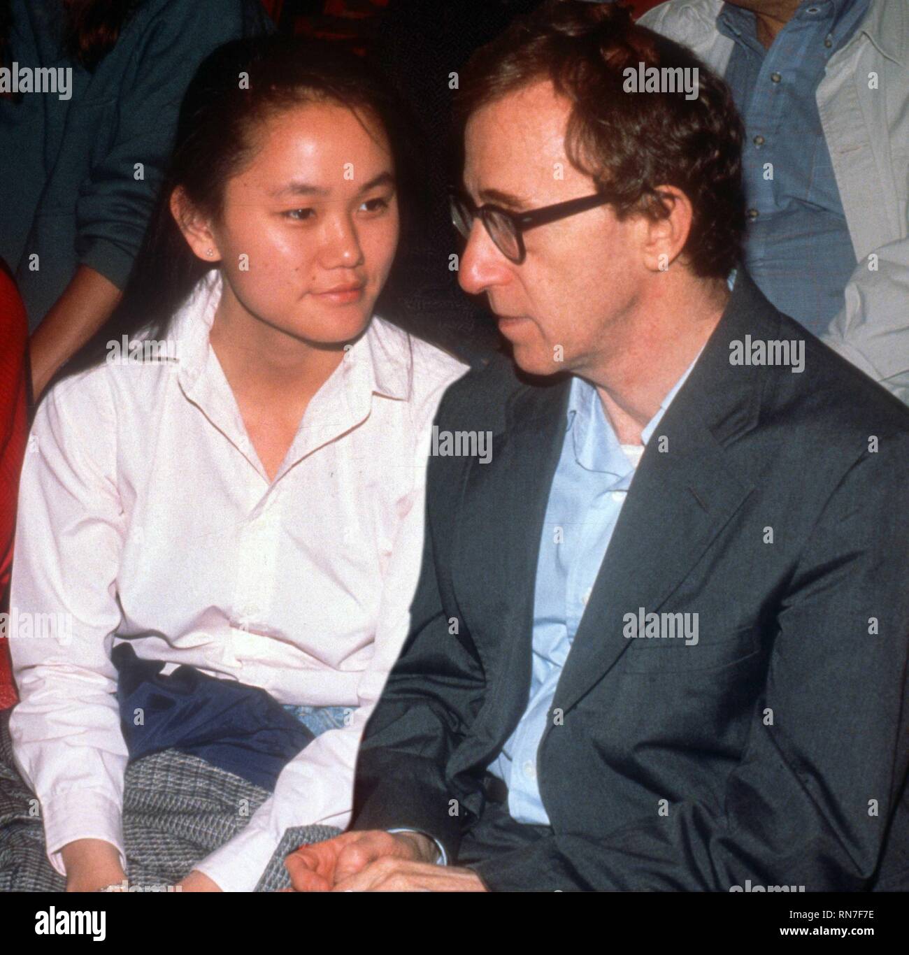 Woody Allen e presto Yi 1990 foto da John Barrett/il PHOTOlink Foto Stock